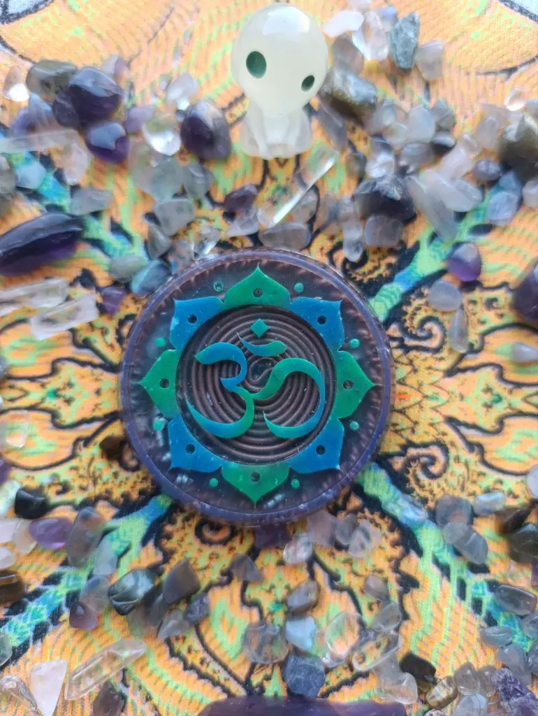 Crown Chakra flower of Om