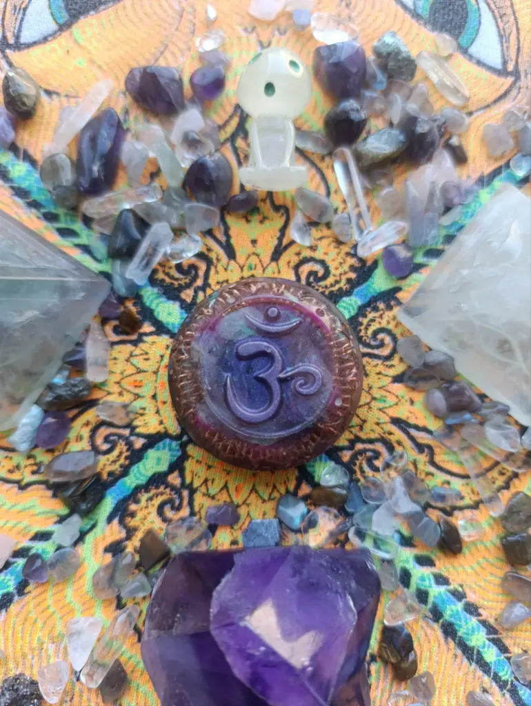 🌀 PENDENTIF SAHASRARA : LE COURONNEMENT CÉLESTE👑