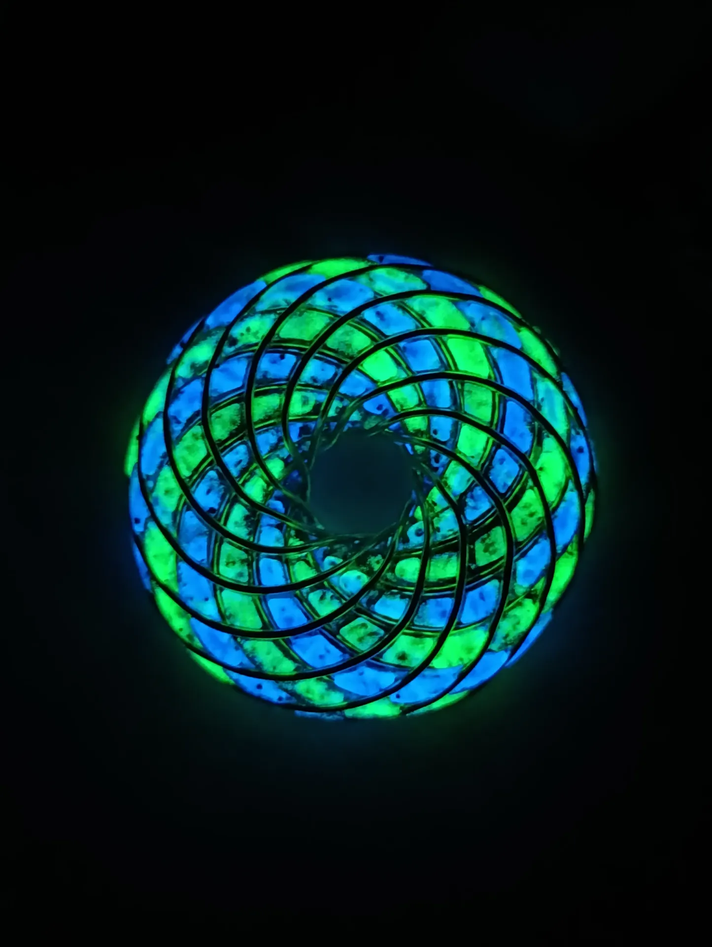 🌀 Pendentif Orgonite Torus Rodin 3-6-9 Tesla : Le code doré de la source✨